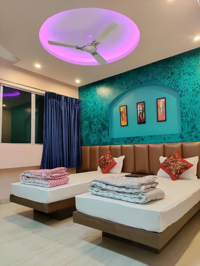 Hotel Aloka Residency Колката Екстериор снимка